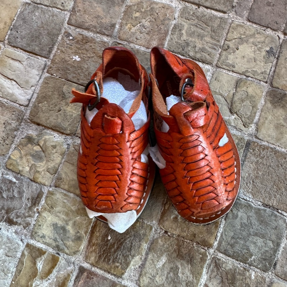 Kids leathe r huaraches